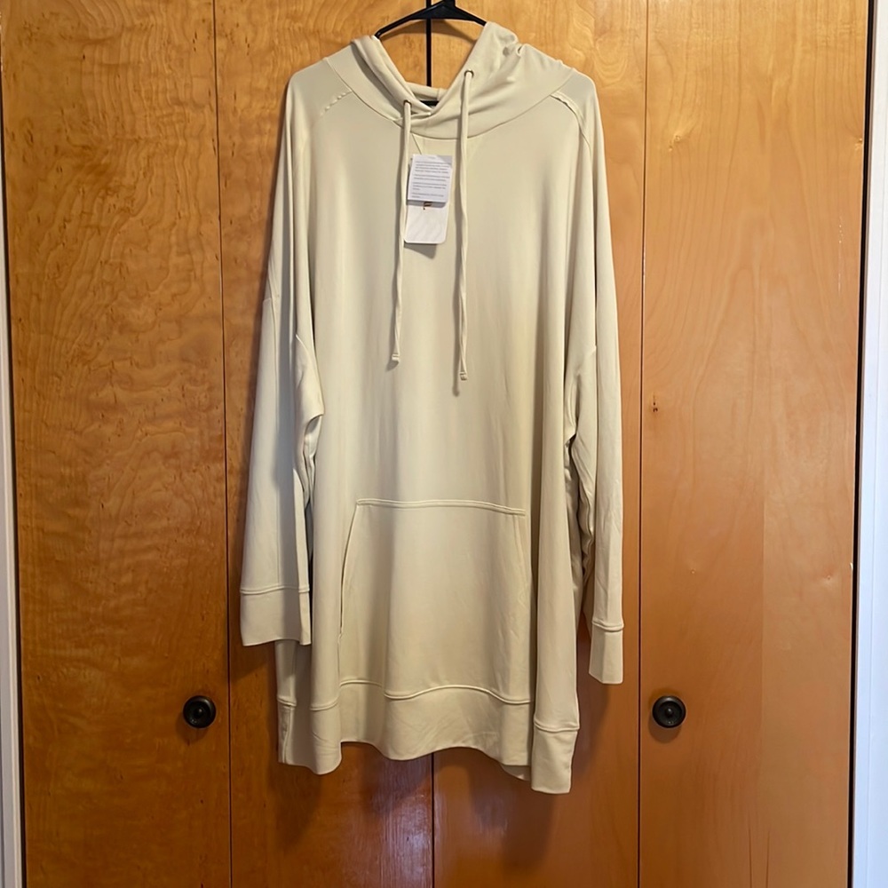 Fabletics every hooded tunic